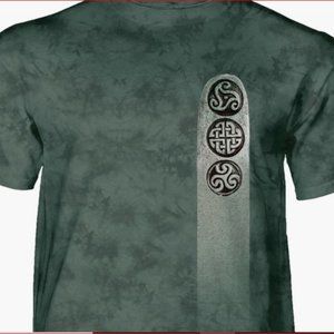 Celtic Triptych Mountain Graphic T-Shirt Short Sleeve, Size: XL